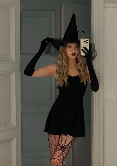 Chic Halloween Outfit Ideas You Can Rewear After the Party Chic Halloween Outfit Ideas You Can Rewear After the Party